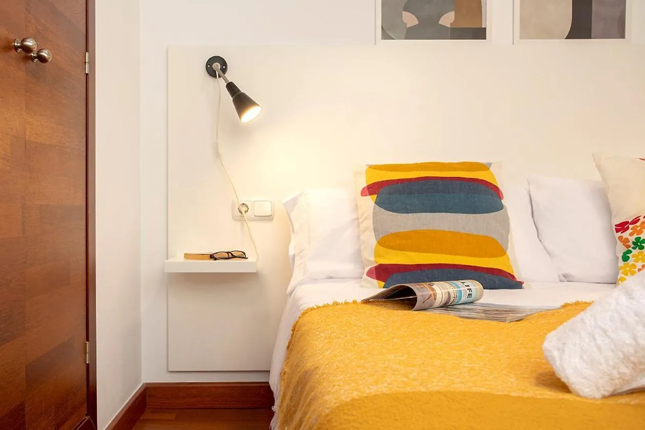 Apartamento Reformado En Pleno Centro By Rent Me Malaga 0*,
