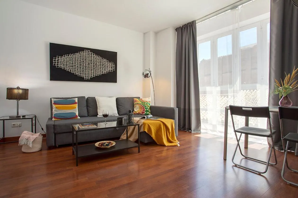 Apartamento Reformado En Pleno Centro By Rent Me Malaga